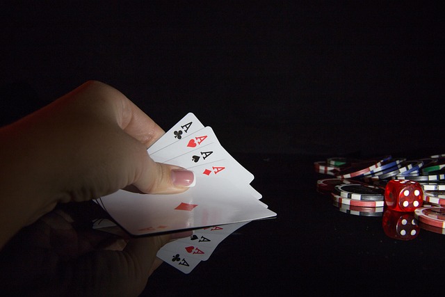 Glücksspiel, Poker, Casino-Chips Glücksspiel, Poker, Casino-Chips